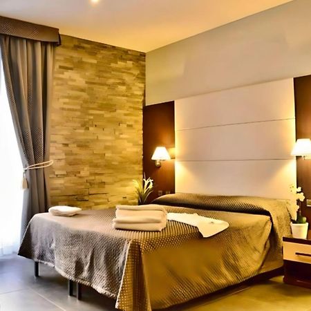 מלון Roma Castle Termini מראה חיצוני תמונה